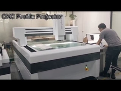 ऑप्टिकल उपकरण शोरूम